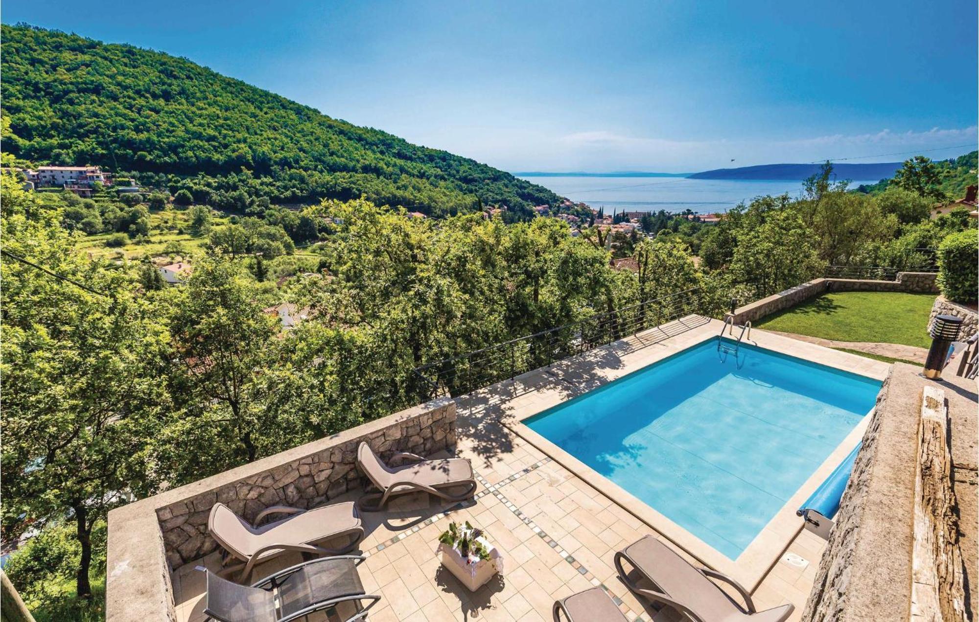 Stunning Apartment In Moscenicka Draga With Wifi Exterior foto