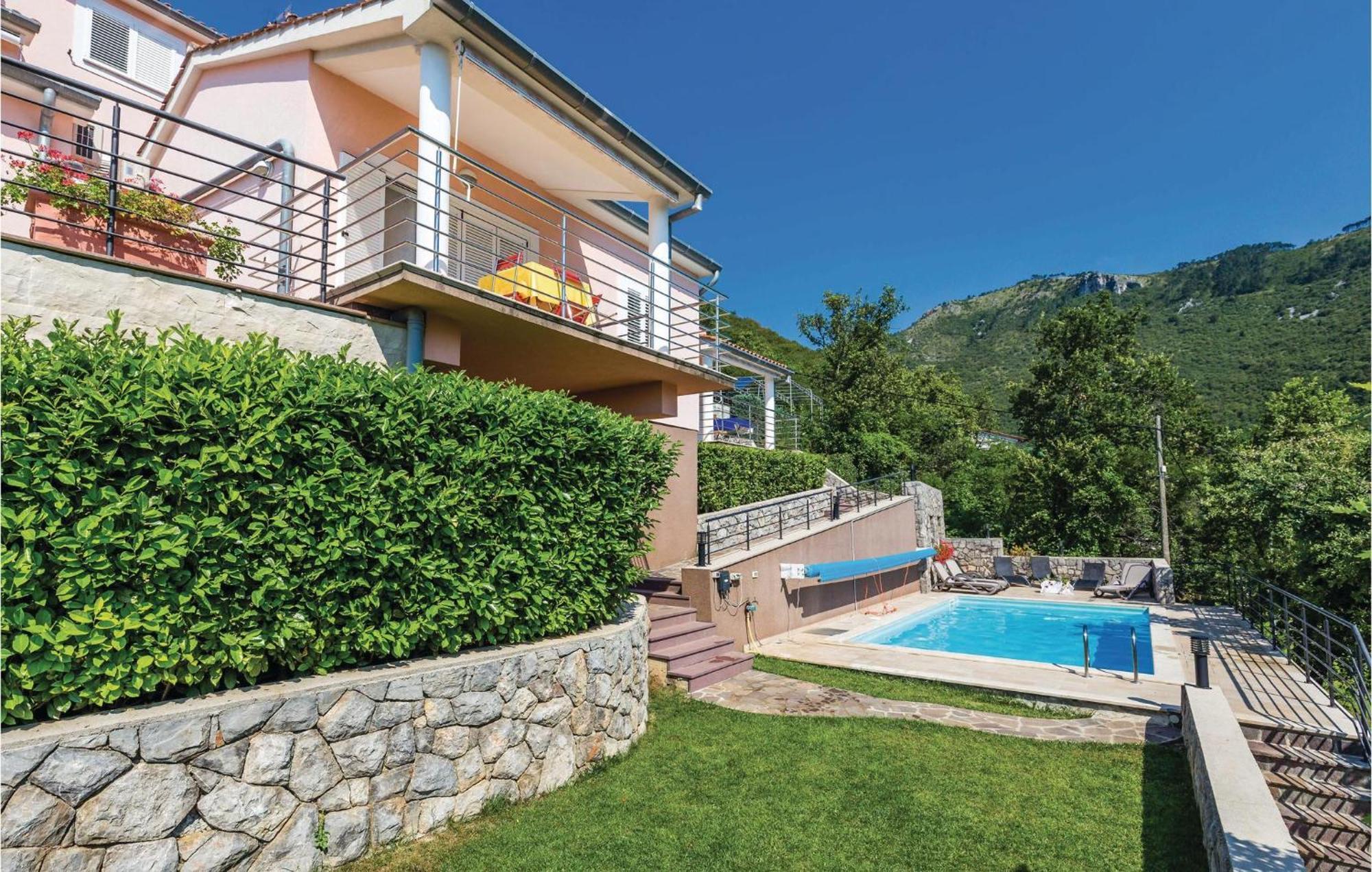 Stunning Apartment In Moscenicka Draga With Wifi Exterior foto